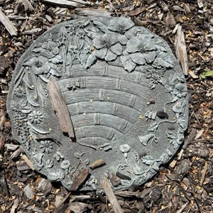 Round Cast Metal Floral Garden Stepping Stone