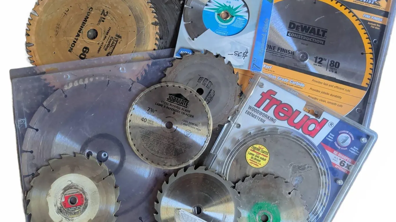 Saw Blades Lot: Freud, DeWALT, Norton, Others