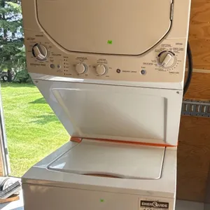 GE GUAP240EM4WW Stacked Washer and Dryer Unit