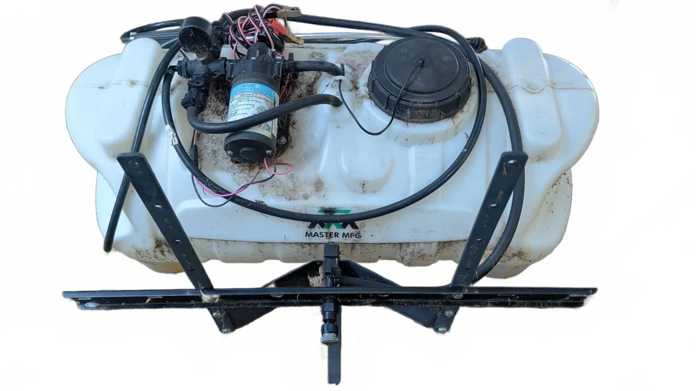 Master Manufacturing 25 Gallon Tow-Behind Sprayer EF2200