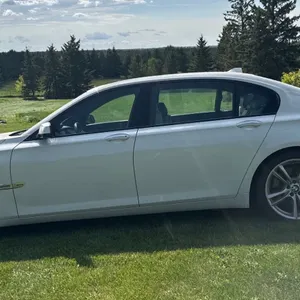 2012 BMW 750Li xDrive Sedan White with Beige Leather Interior