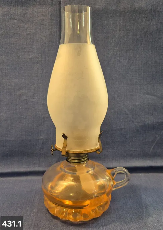 Oil lamp, finger lamp, with chimney, working with wick