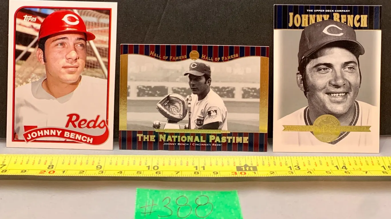 (3) Johnny Bench MLB Baseball Cards