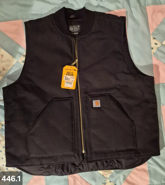Mens new-with-tags Carhartt Duck Vest, 2XL Regular, new condition