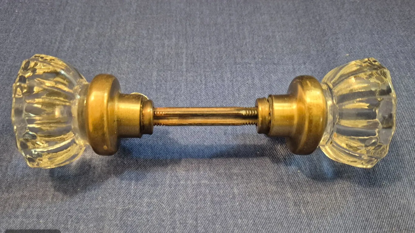 Set of 2 antique glass door knobs with threaded rod, good shape
