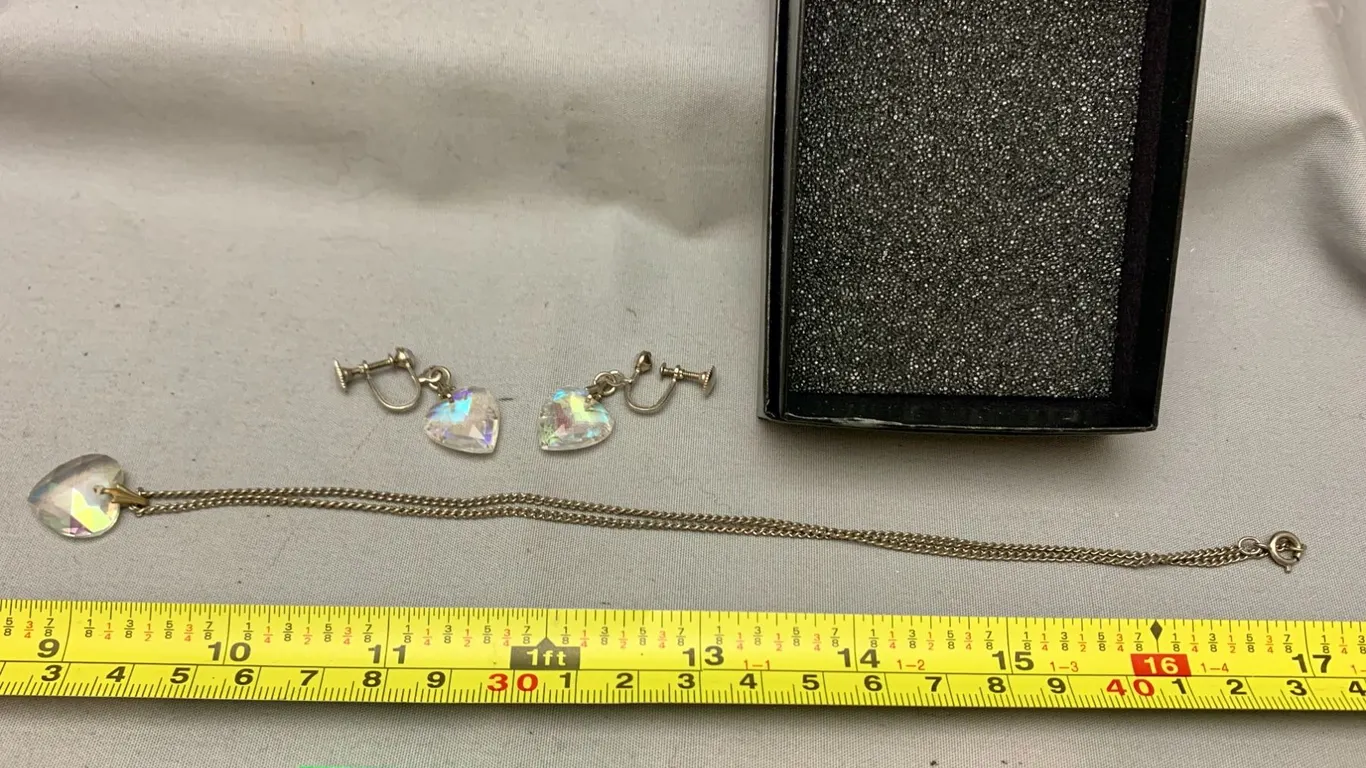 Aurora Hearts Necklace & Earring Set in Box