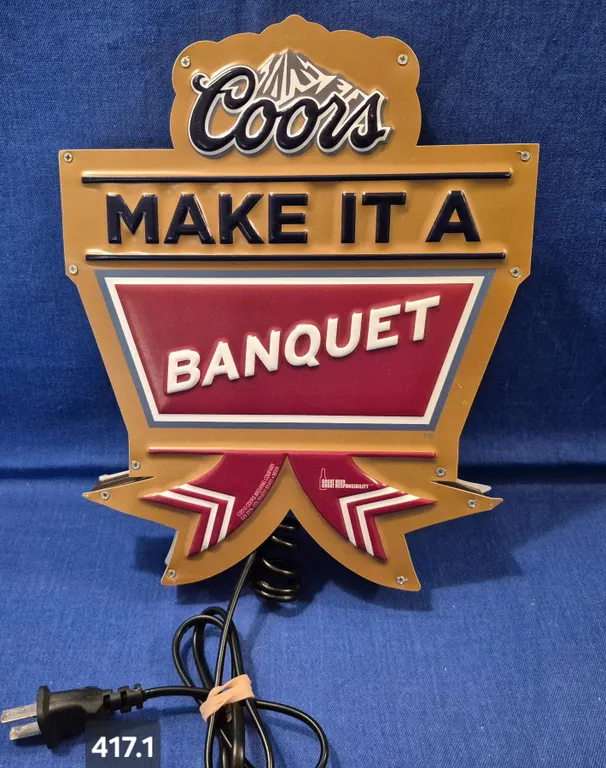 Coors beer lighted sign "Make it a Banquet" 11 inches tall, working
