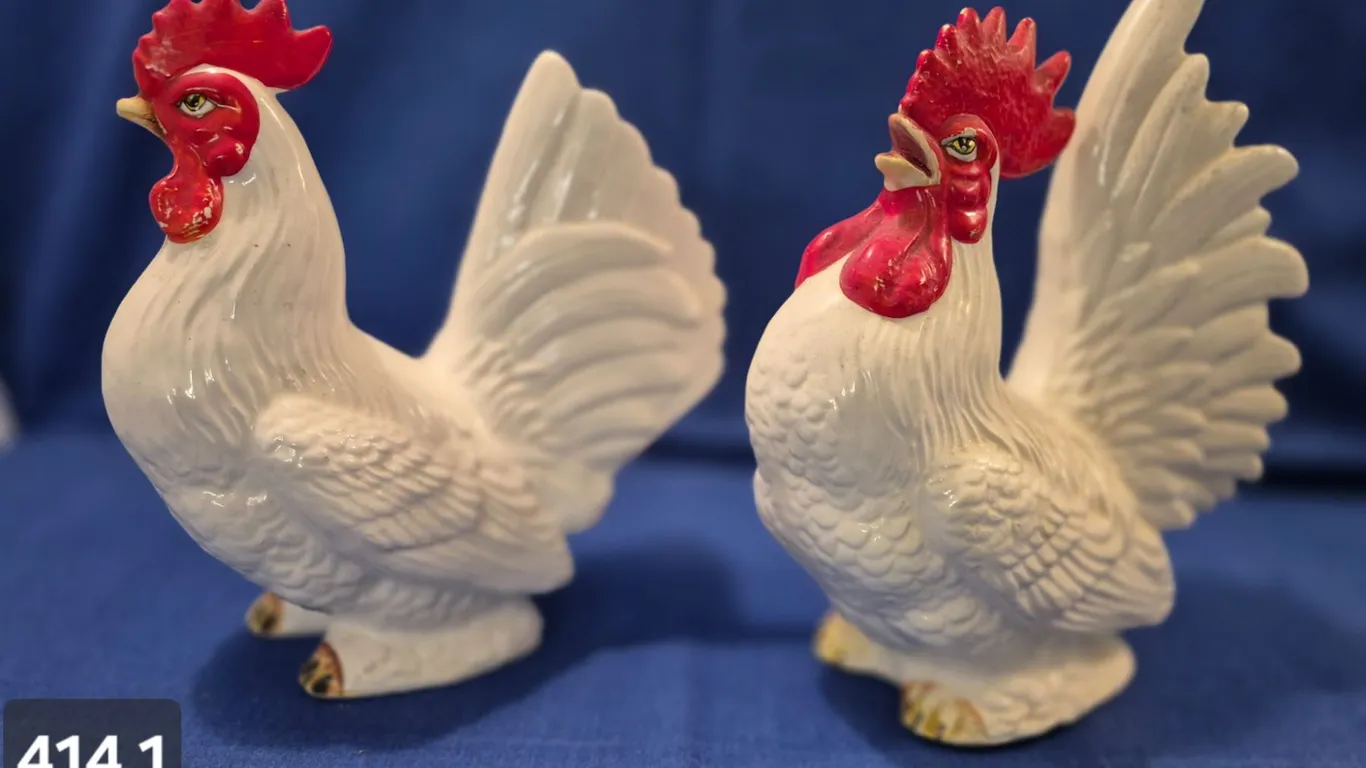 Pair of mid-century kitchen decor pottery roosters, 8 inches tall, good condition