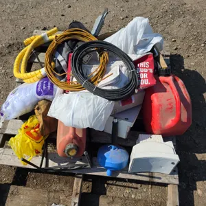 Misc. Pallet inc. Gas Cans etc.