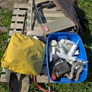 Misc. Pallet Lot – Shovel, Lawn Chairs, etc.