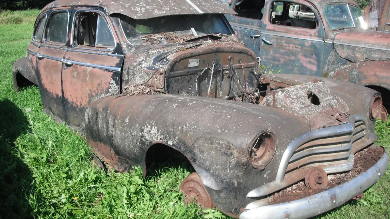 Chevrolet 4dr deluxe model w/ visor Model 10-19 SER: 6101908337
