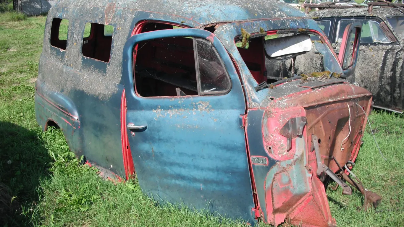 late 40s Mercury M47 transport van converted to bus
