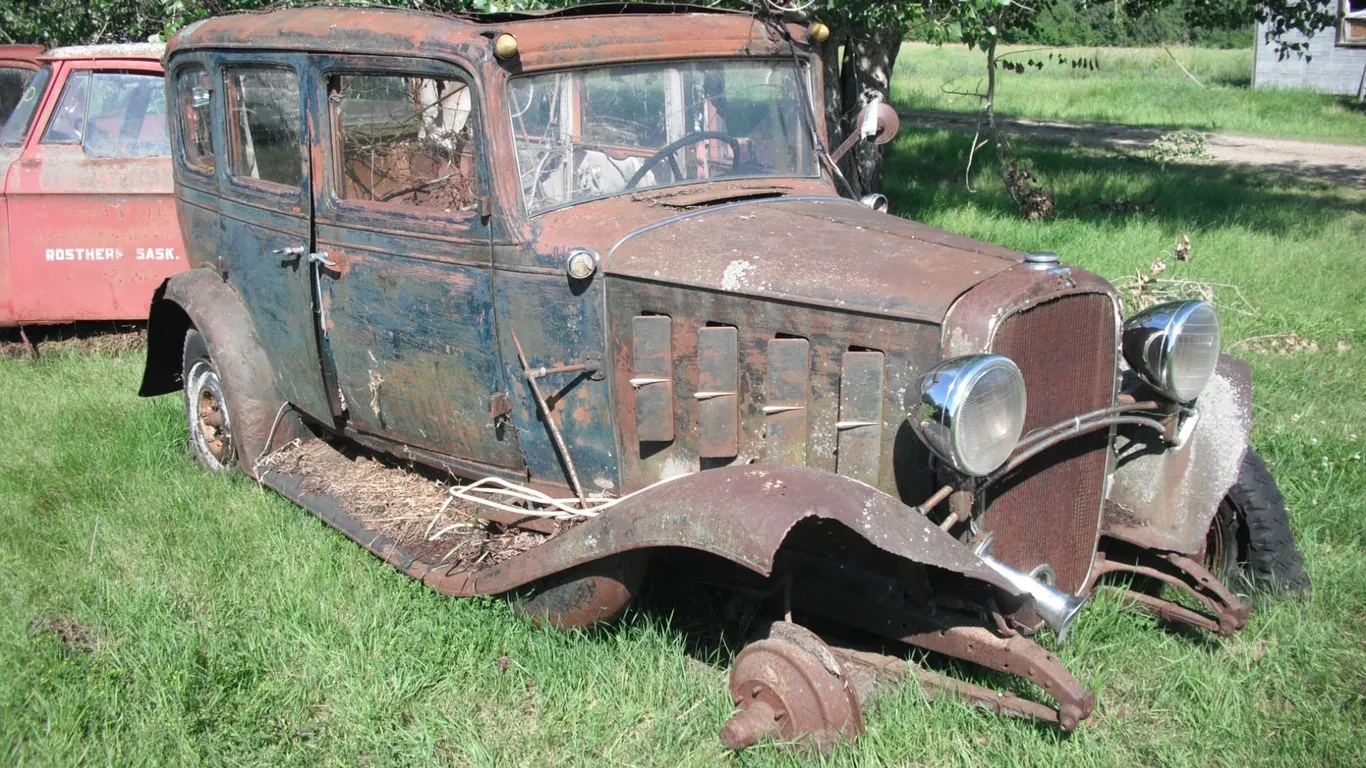 General Motors 1932 sedan touring? w/ suicide doors Model Conf. 195 SER: 580320