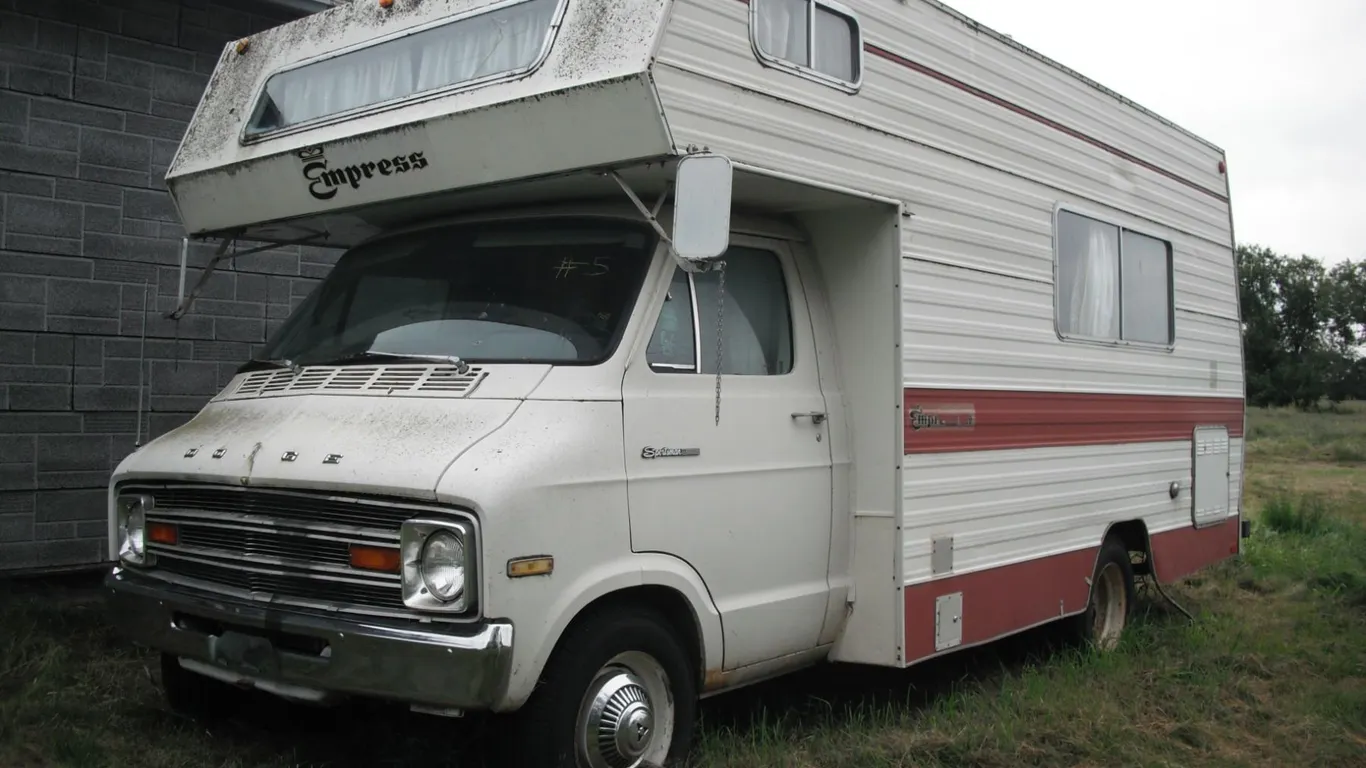 Dodge Sportsman Empress motorhome - as-is