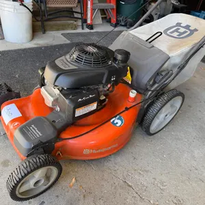 Husqvarna HU 700F Auto Drive Gas Lawn Mower