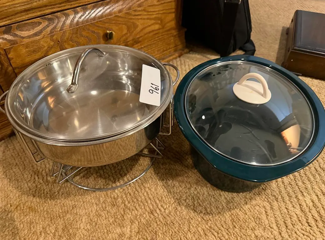 Chaffing Serving Dish and Casserole Dish
