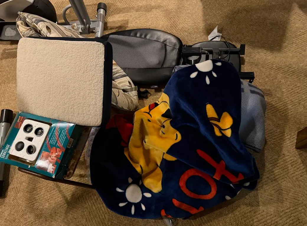 Winnie Pooh Blanket, Cycler & Pillows