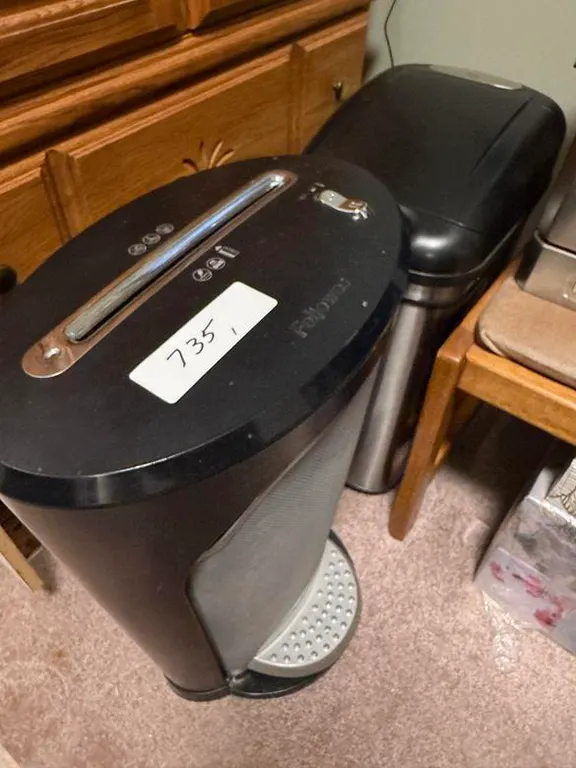 Fellowes Shredder & Touch Sense Garbage Can