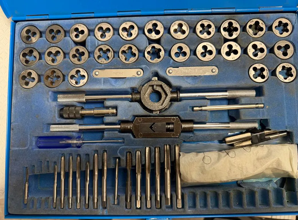 Tap and Die Set