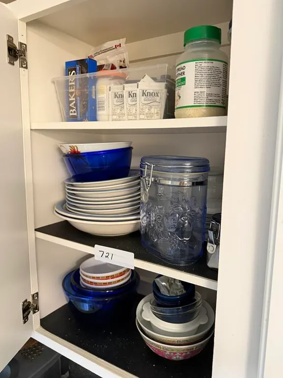 Dishware, Bowls & Storage Jar (2 Levels)