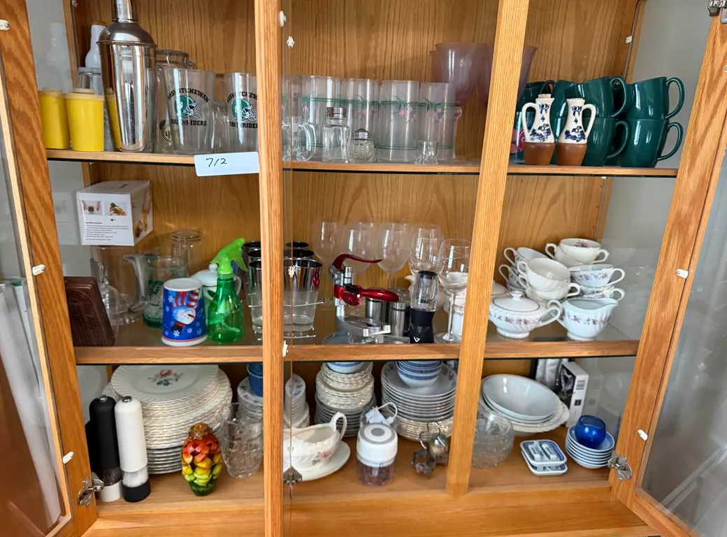 Glasses and Dishes & Cups (3 Levels)