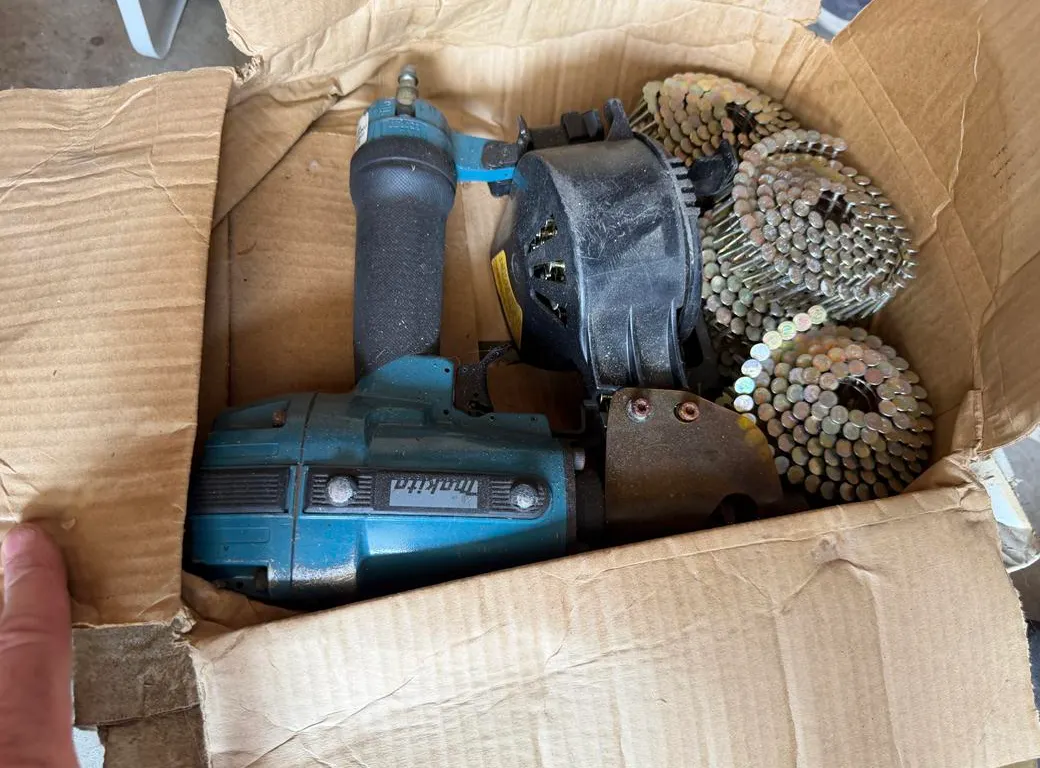 Makita Air Nailer and Nails