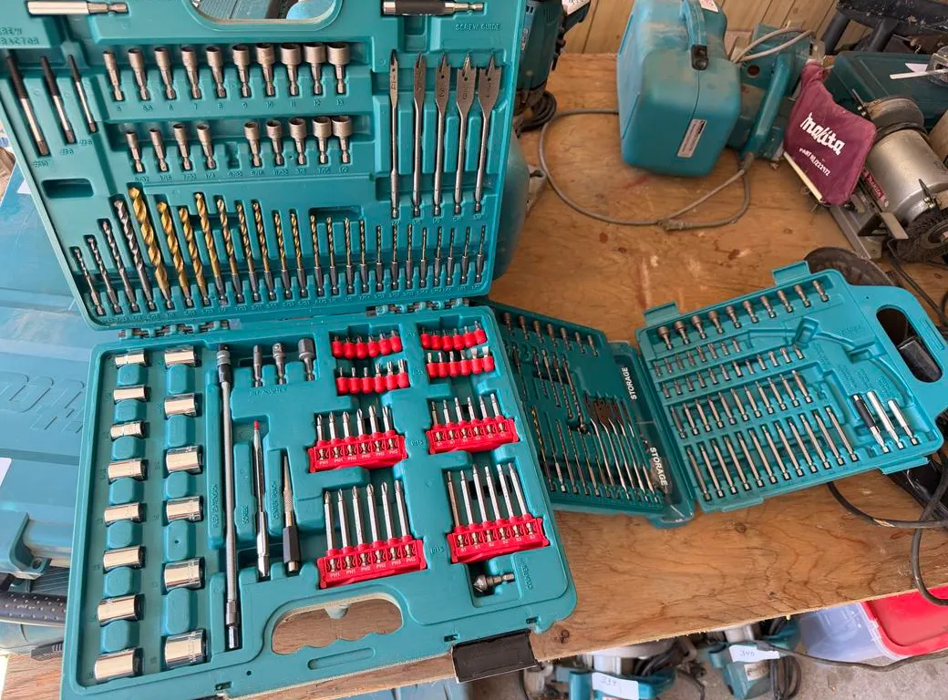 (2) Makita Driver and Drill Bit Kits