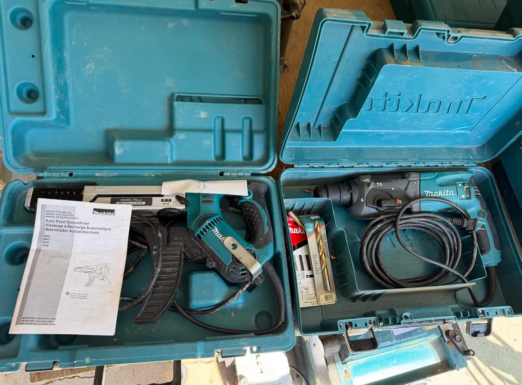 Makita Auto Feed Screwdriver and Impact Drill