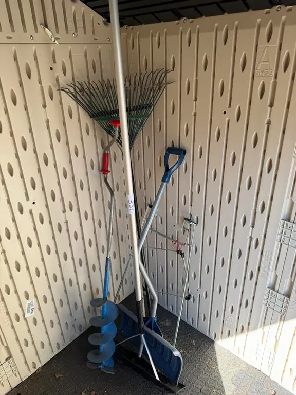Ice Auger, Rakes, Shovels & Squeegee