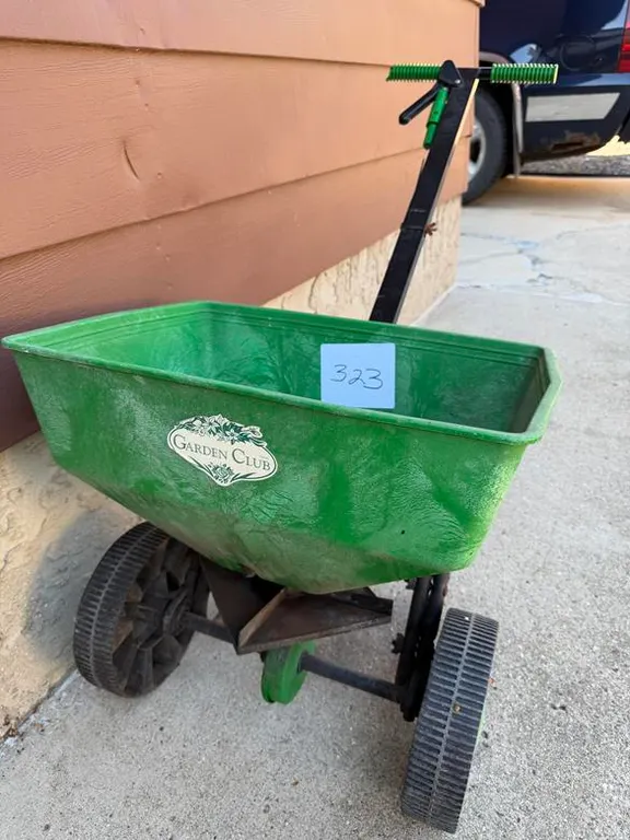 Garden Club Seeder Spreader Cart