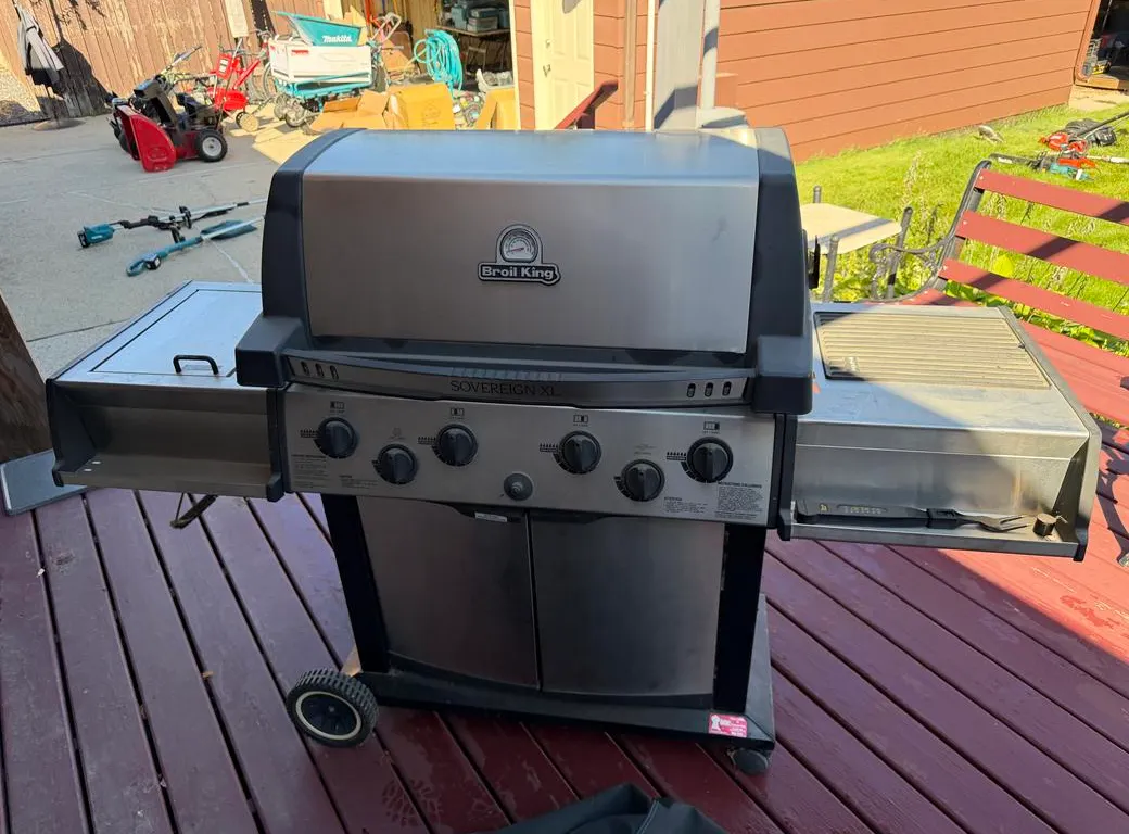 Broil King Sovereign XL Propane BBQ (56,000 BTU)