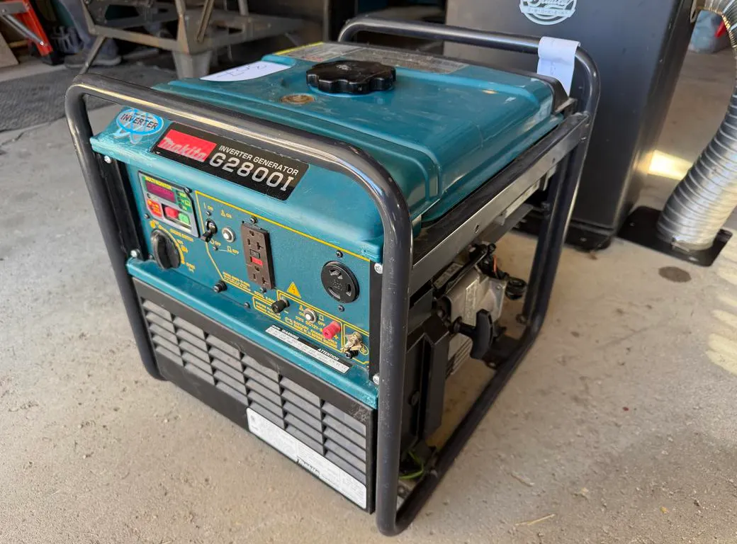 Makita Invertor G2800 Generator
