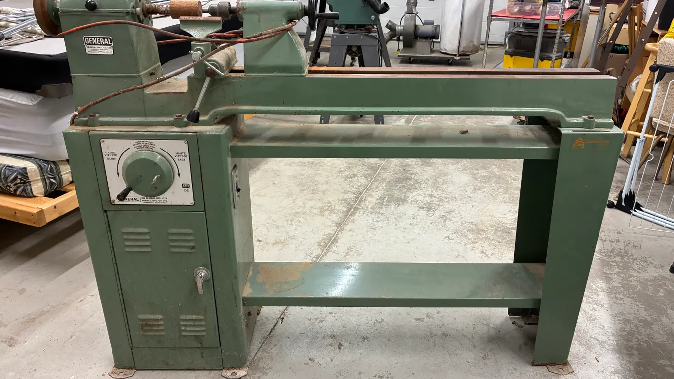 General Wood Lathe Model 180