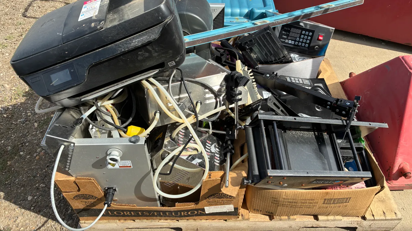 Pallet of Electronics