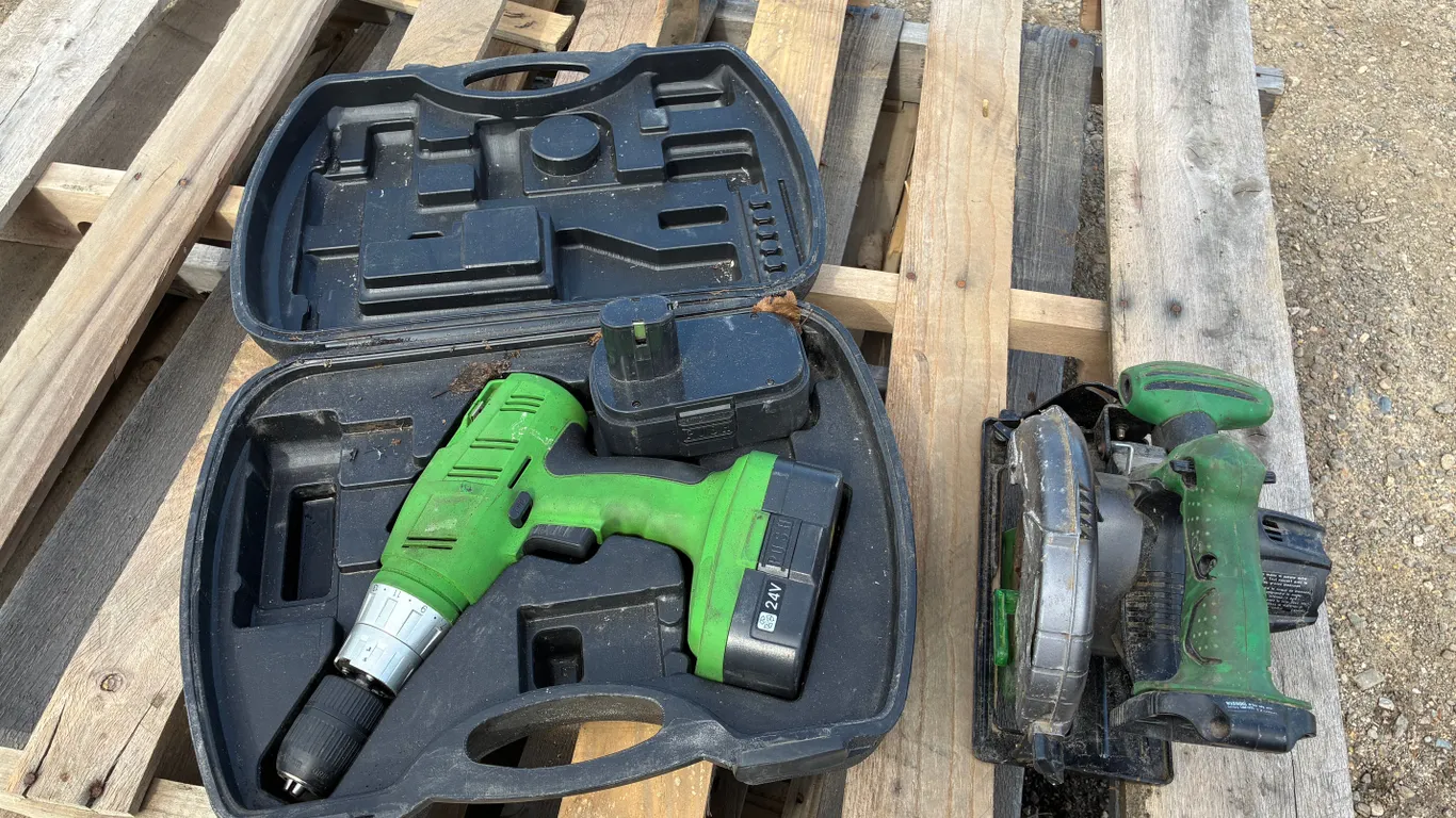 Drill and Hitachi Saw (No Battery)