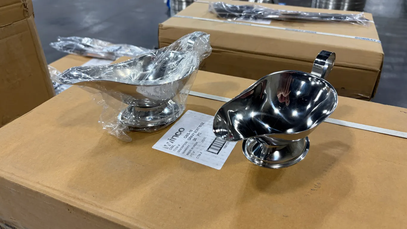 2 CASES OF WINCO GBS-10 10 OZ STAINLESS STEEL GRAVY BOATS - APPROX. (36) PER CASE