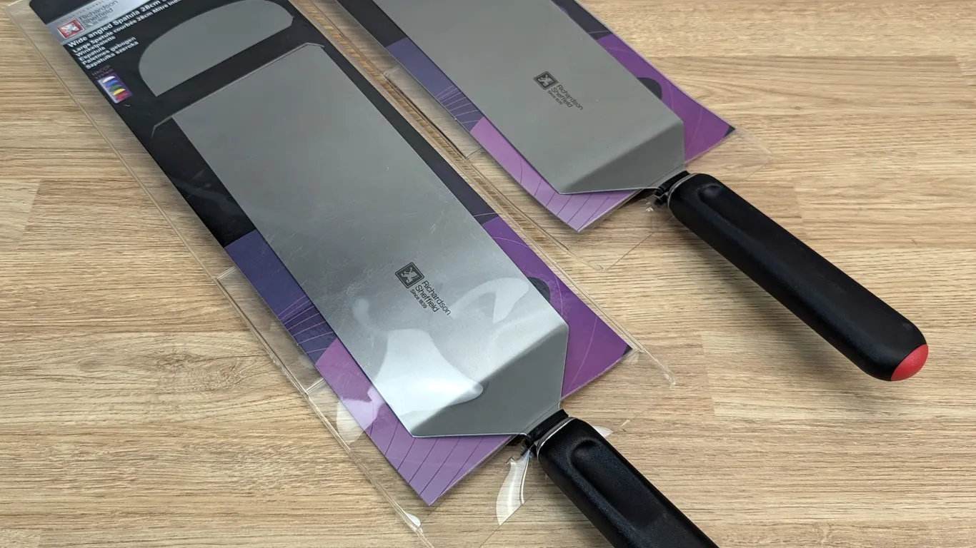 RICHARDSON SHEFFIELD PRO FLEX 11" WIDE ANGLED SPATULAS - LOT OF 2 - NEW