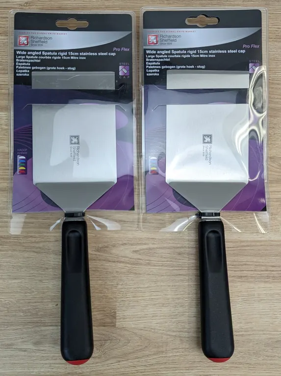 RICHARDSON SHEFFIELD PRO FLEX 6" WIDE ANGLED SPATULAS - LOT OF 2 - NEW
