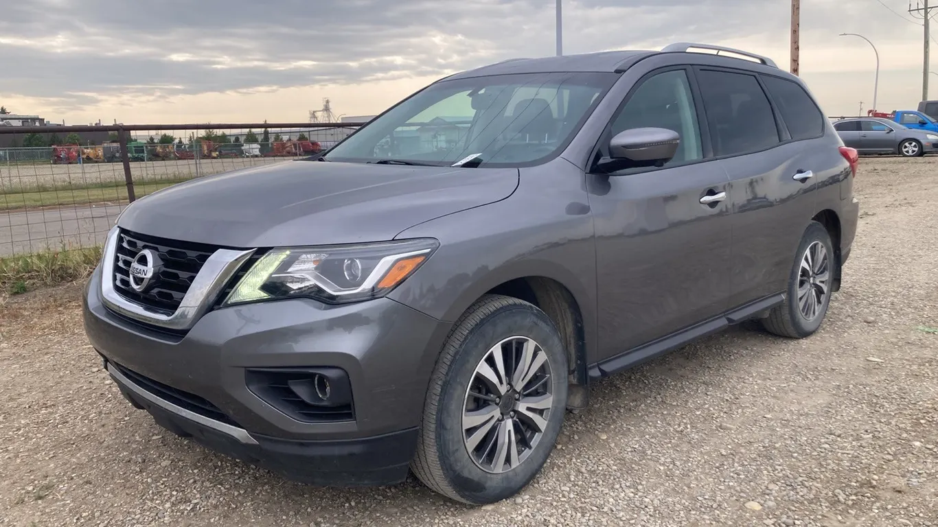 2017 Nissan Pathfinder VIN: 5N1DR2MM7HC664155