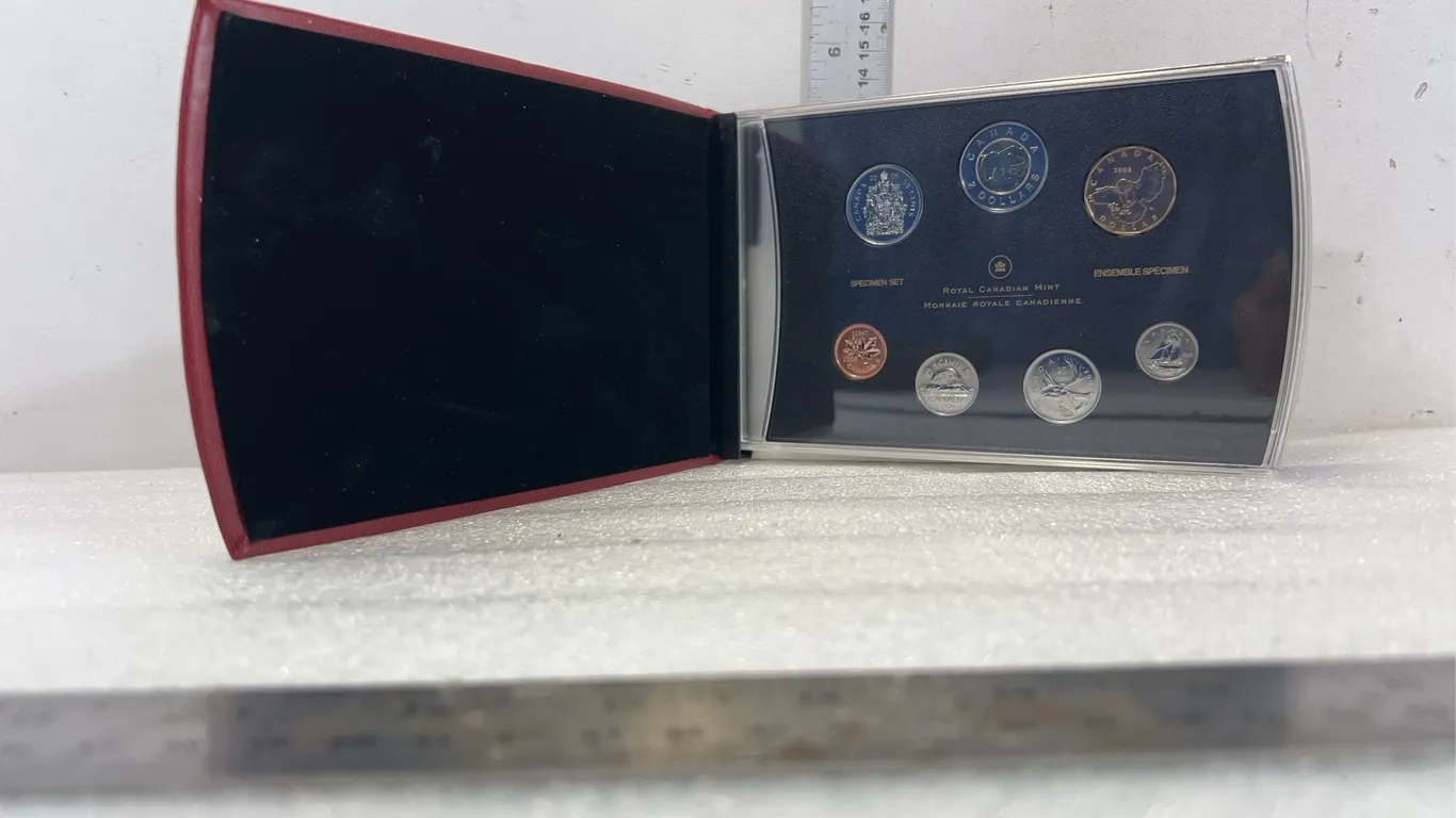 2006 Royal Canadian Mint Set Coin Collection, approx. 8'' x 5" *Unreserved*
