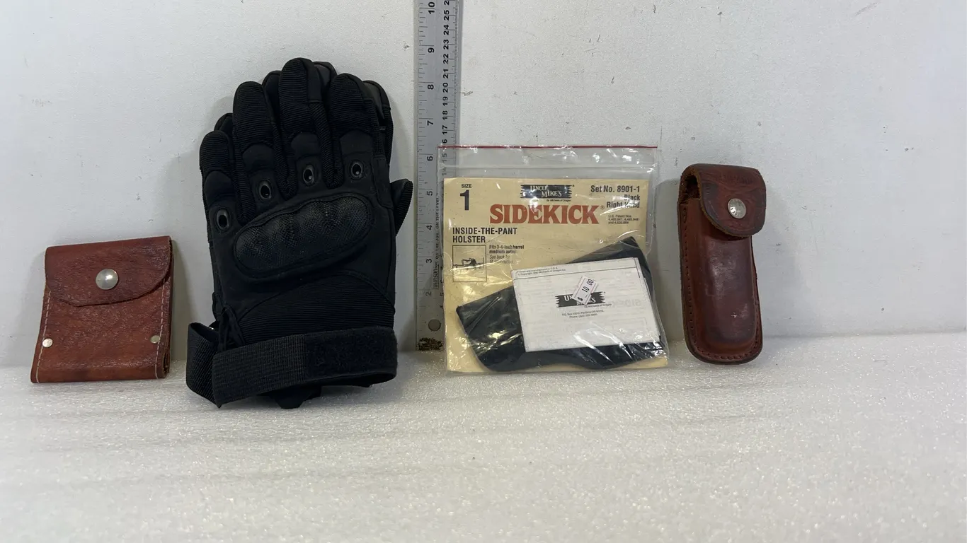 1 - Box of Assorted Pouches and Gloves *Unreserved*