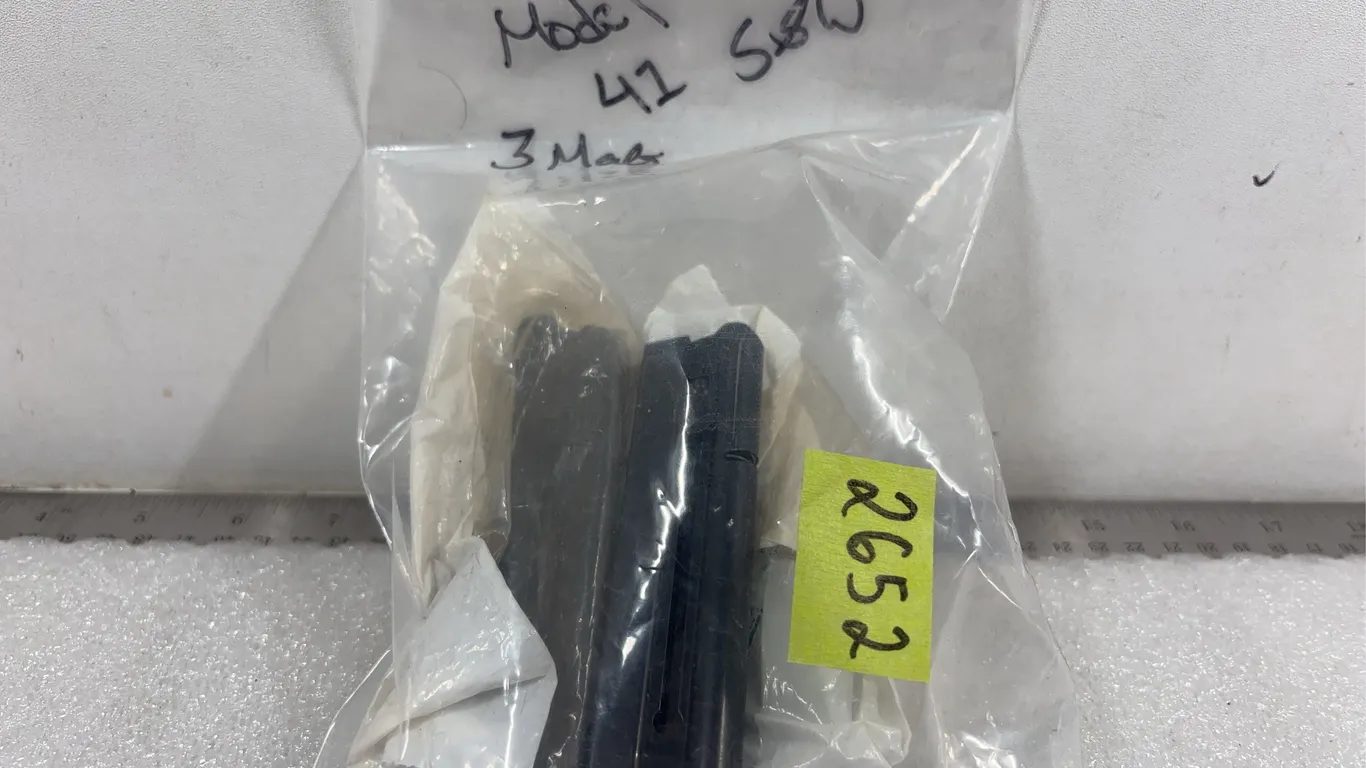 3 - Pistol Magazines, fit S&W model 41, *Unreserved*
