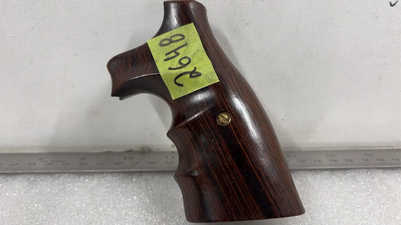 Pistol Grip *Unreserved*