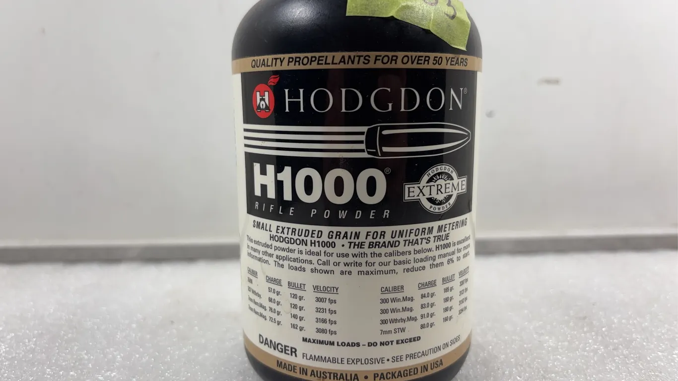 1 - Bottle Hogdon Rifle Powder Approx. 454 grams ( 1 LB ) *Unreserved*