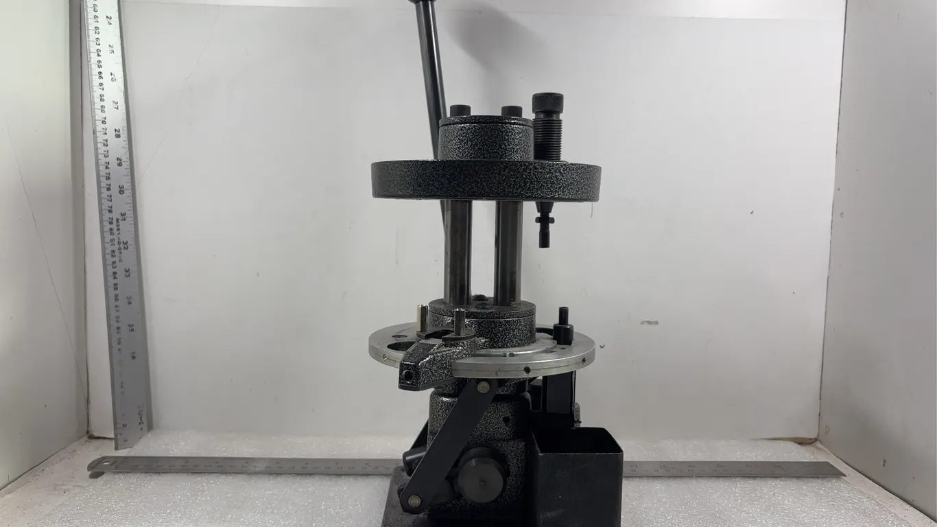 RCBS Summit Single Stage Reloading press (Metal-Matic P-200), *Unreserved*