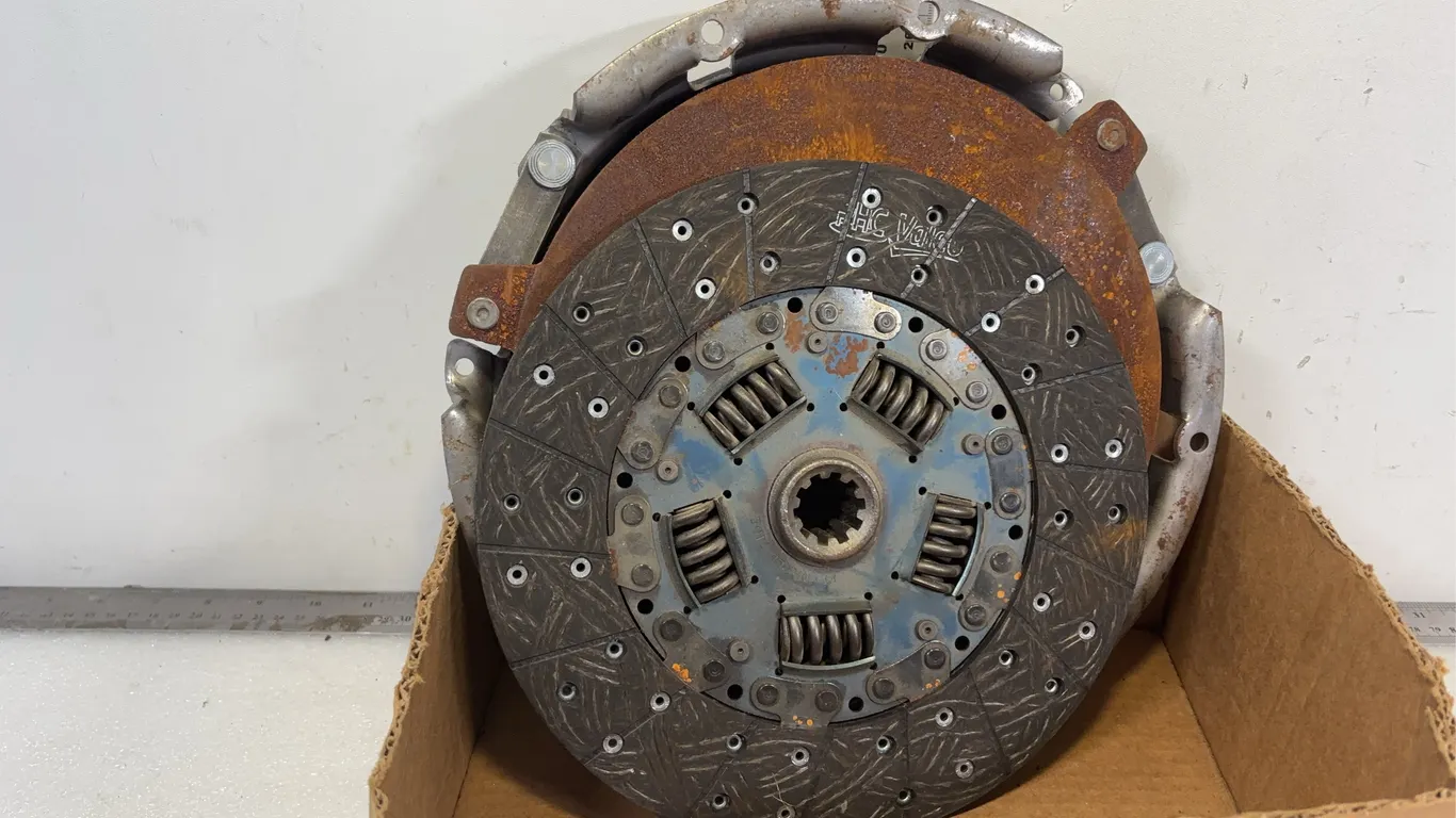 Automotive Clutch Assembly *Unreserved*
