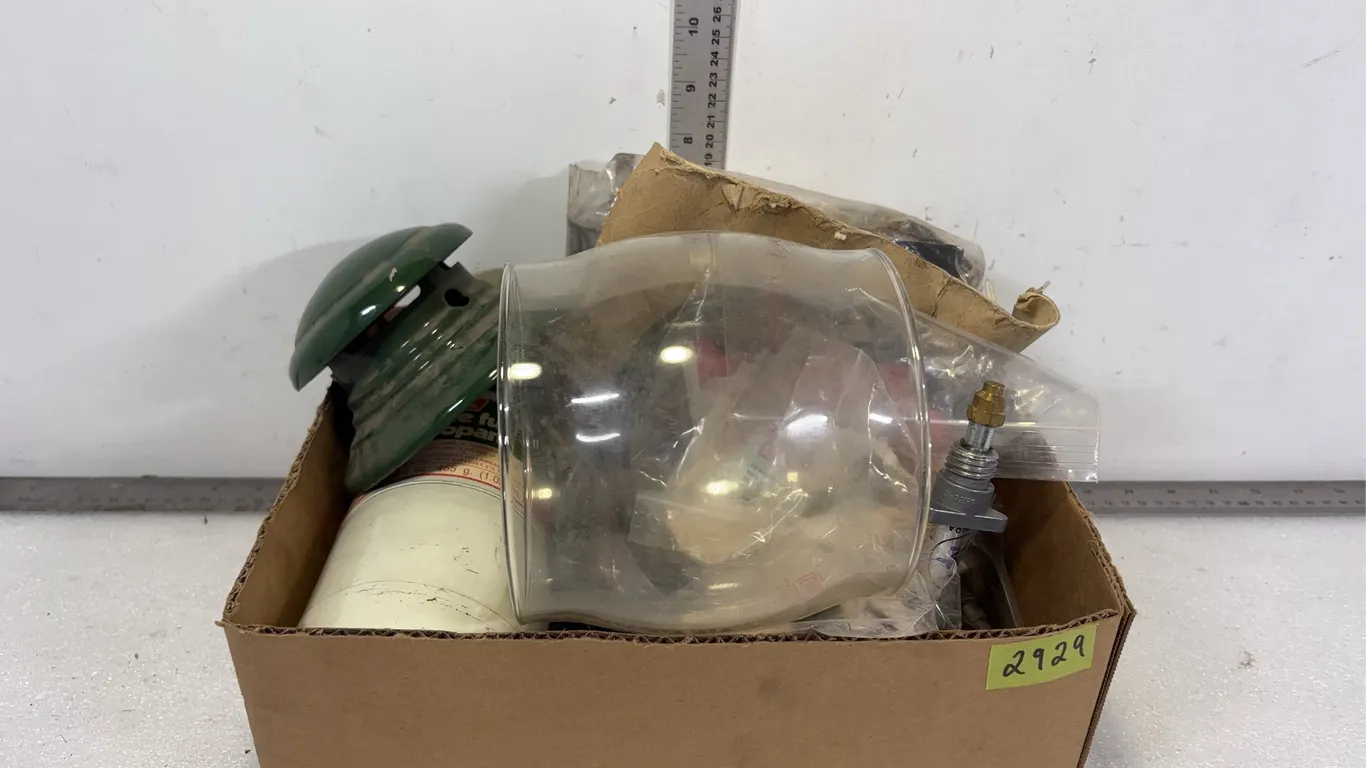 1 - Box of Vintage Camping Accessories, approx. 8 pce *Unreserved*