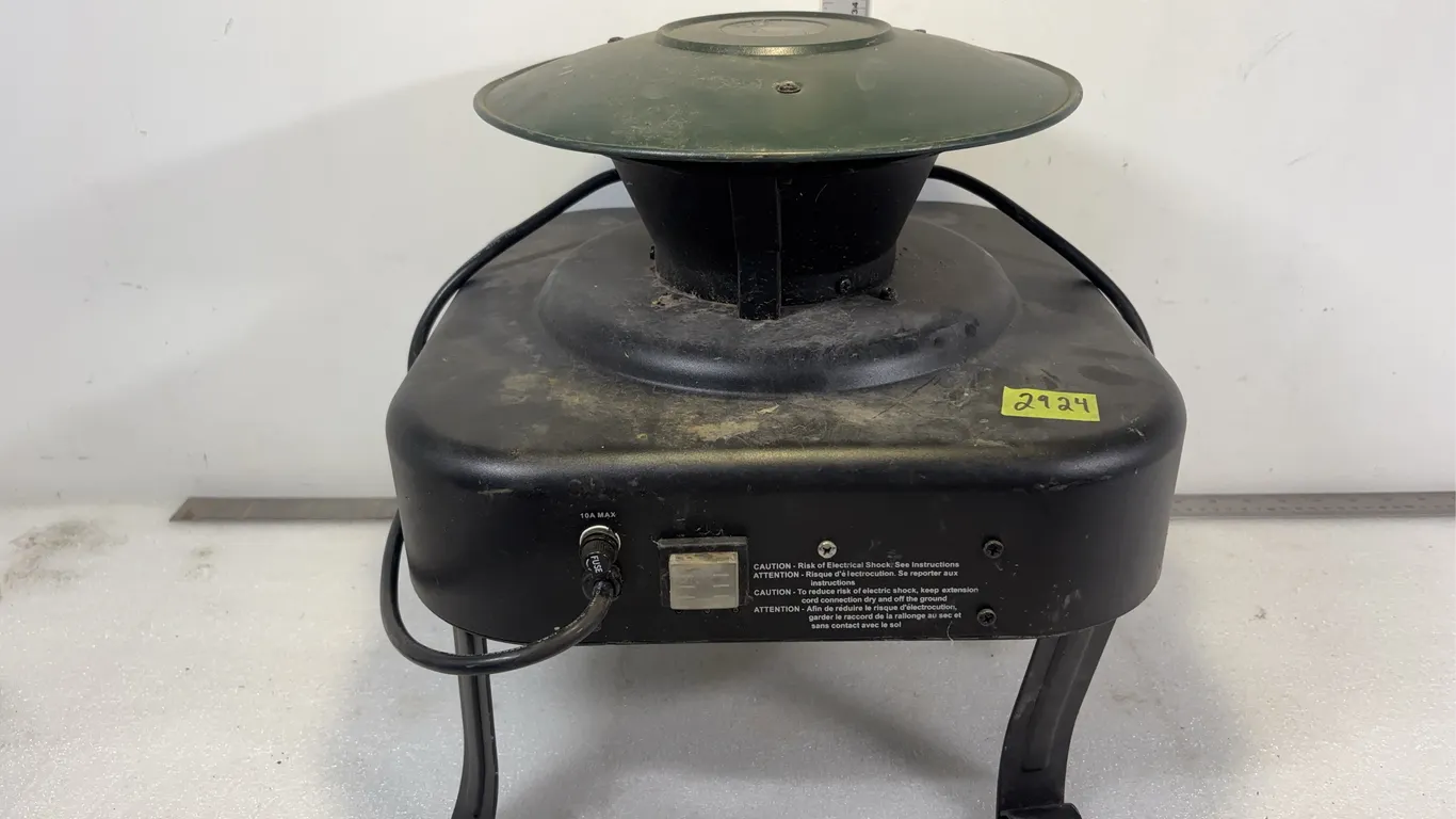 Mosquito Catcher, Electric, 14" x 12" x 16" *Unreserved*