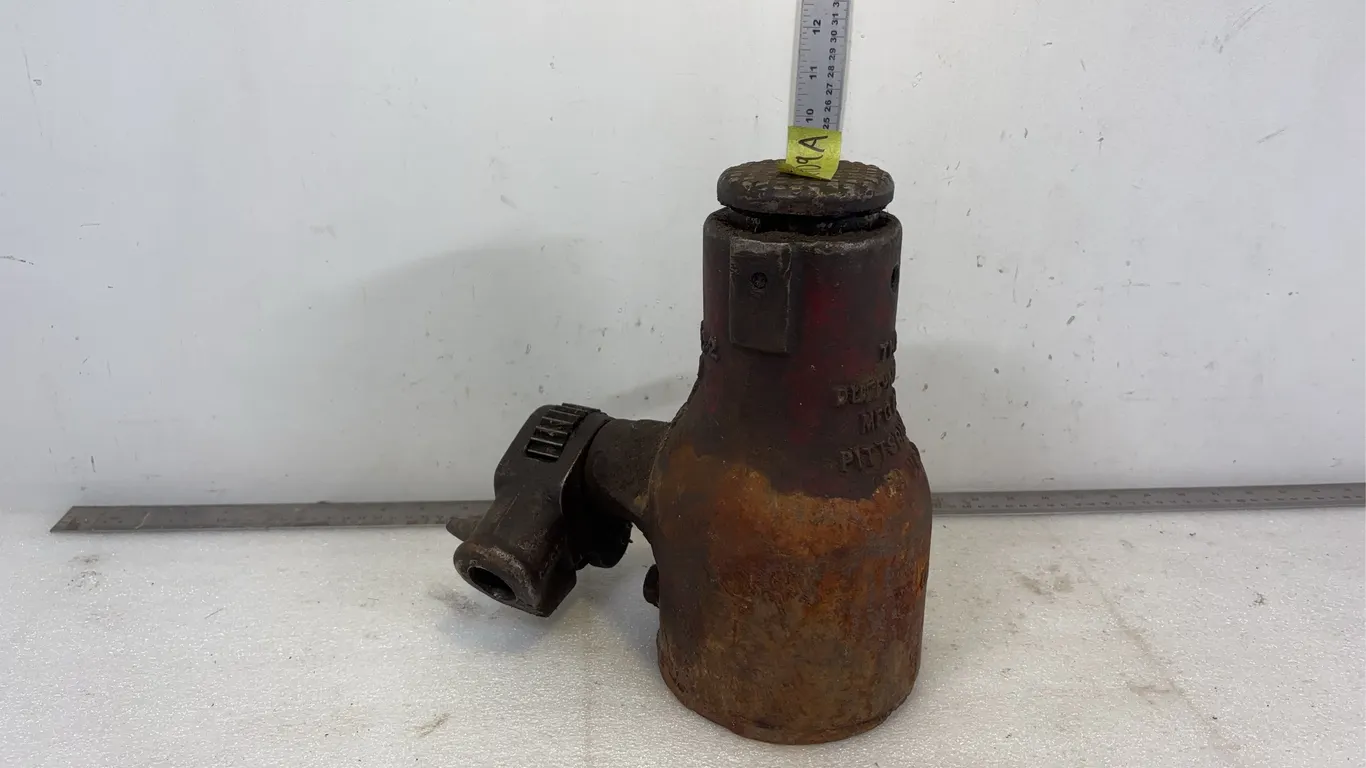 Industrial Hydraulic Bottle Jack Body 12" Collapsed *Unreserved*
