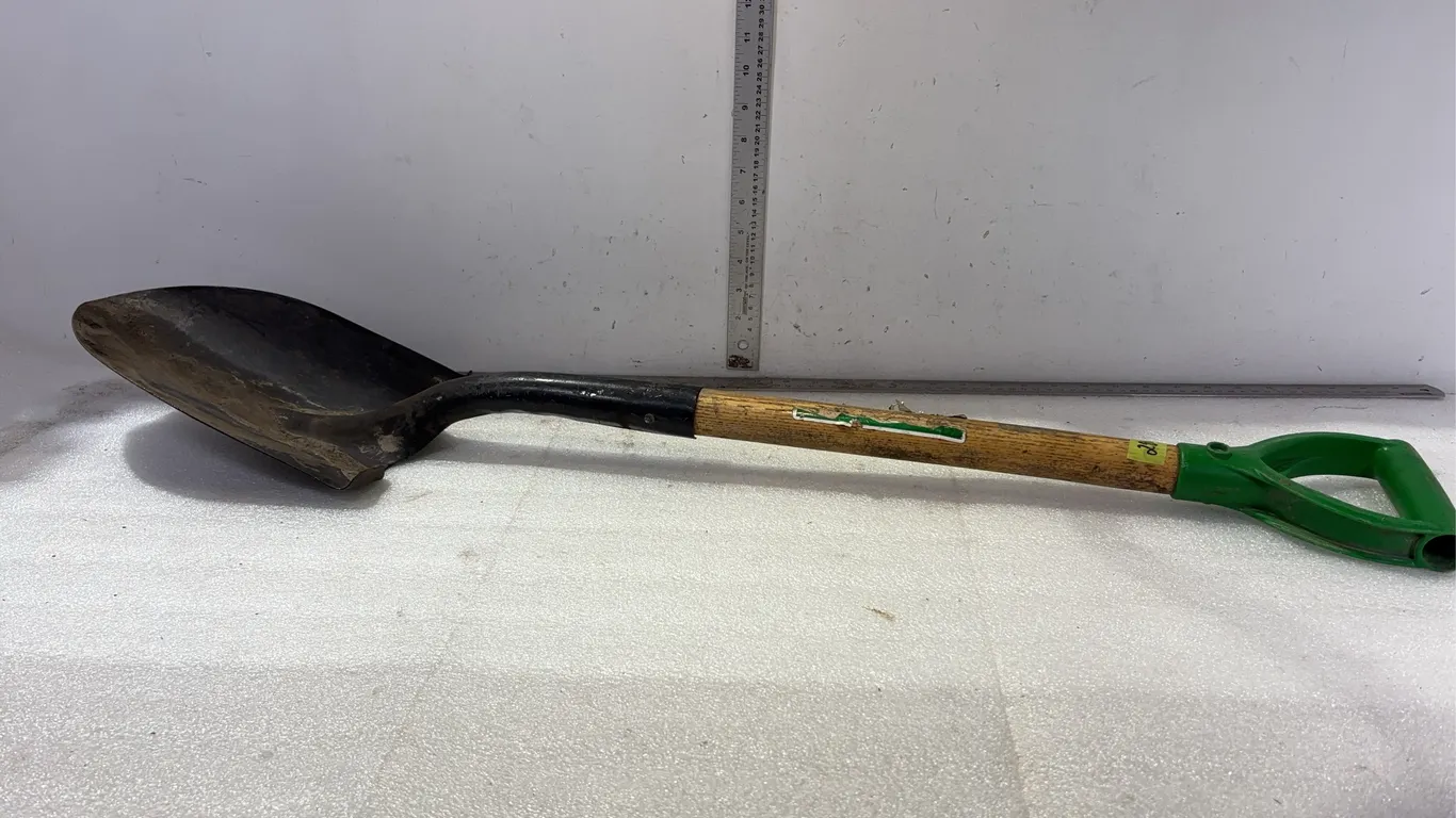 Shovel 39" *Unreserved*